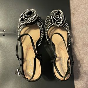 Le Soir Pour Le Victories Hollyn high dress heels.